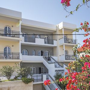 Manias Hotel Apartments Agia Marina Exterior photo