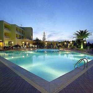 Eleftheria Hotel Agia Marina Exterior photo